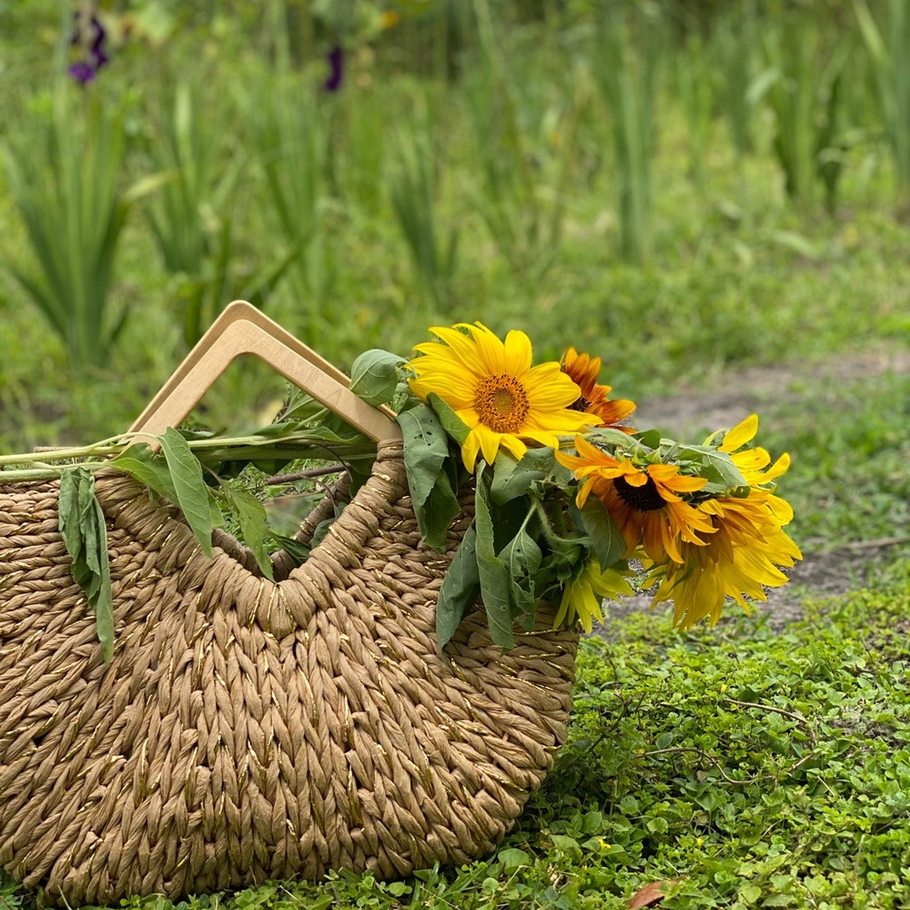 Raffia Woven Straw Tote With Wooden Handle